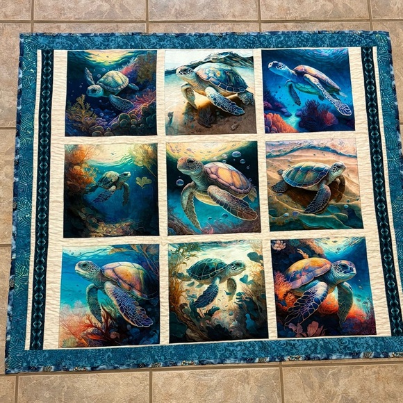 Sea Turtle Themed Quilt, machine quilted - Picture 2 of 13